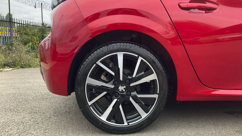 Peugeot 208 1.2 PureTech 100 Allure Premium 5dr EAT8 Petrol Hatchback